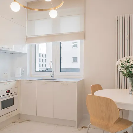Apartman Centrum Abrahama 15 Minut Pieszo Od Plazy Miejskiej By Renters *
